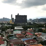 Ampang Hilir Lake View - Suite Unit Or Queen Room Or Single Room Suite